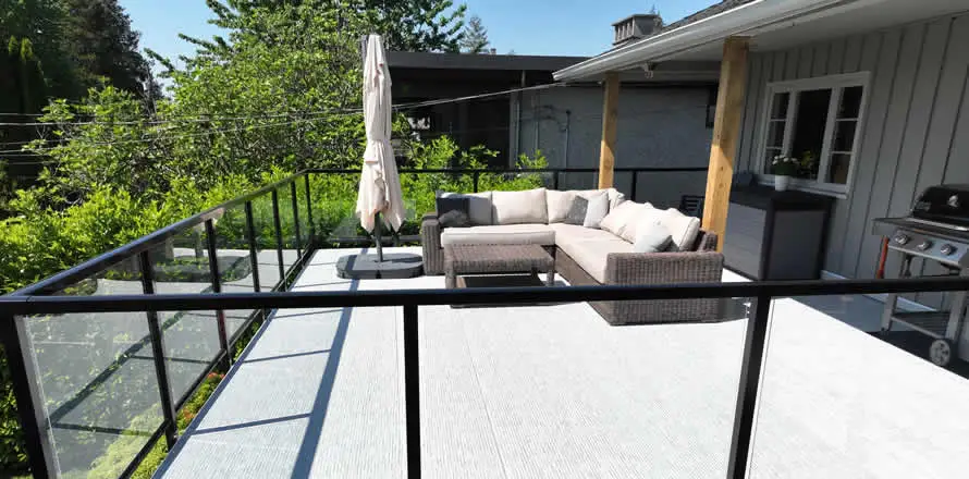 Deck Renovation: Transform Your Outdoor Space