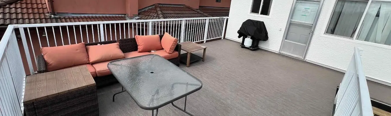 Gas Bubbles in Duradek Membranes